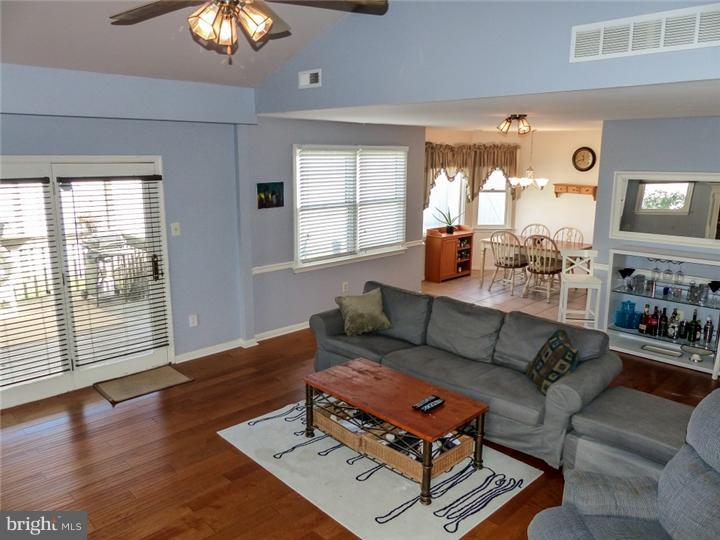 426 Stanford Road Fairless Hills, PA 19030 - Photo 6 of 25 Family Room
