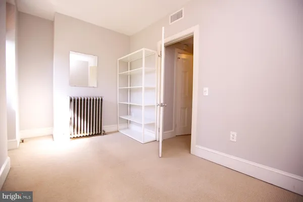 $5,300 | 421 South 20th Street, Philadelphia, PA 19146