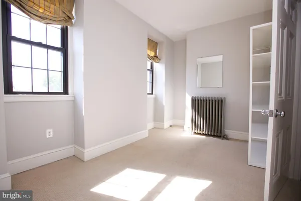 $5,300 | 421 South 20th Street, Philadelphia, PA 19146