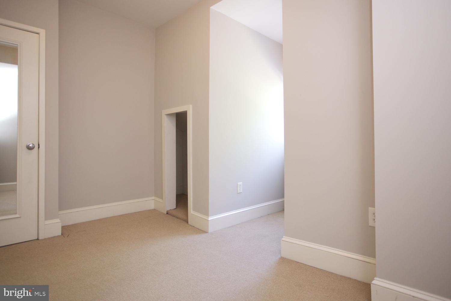 421 South 20th Street Philadelphia, PA 19146 - Photo 38 of 40 a view of an empty room