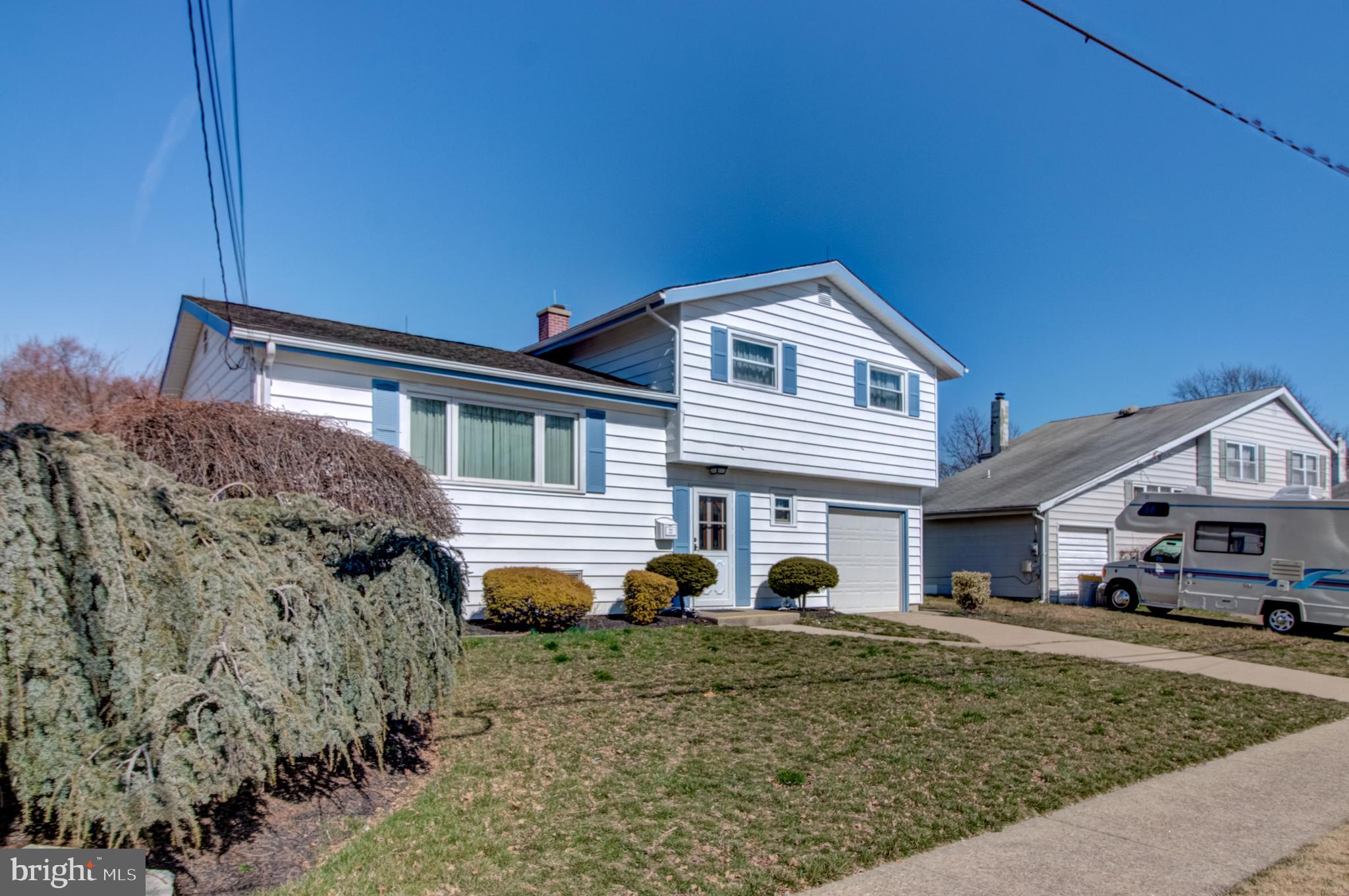 22 Thoreau Road Hamilton, NJ 08690 - Photo 3 of 35 Gallery Image 3