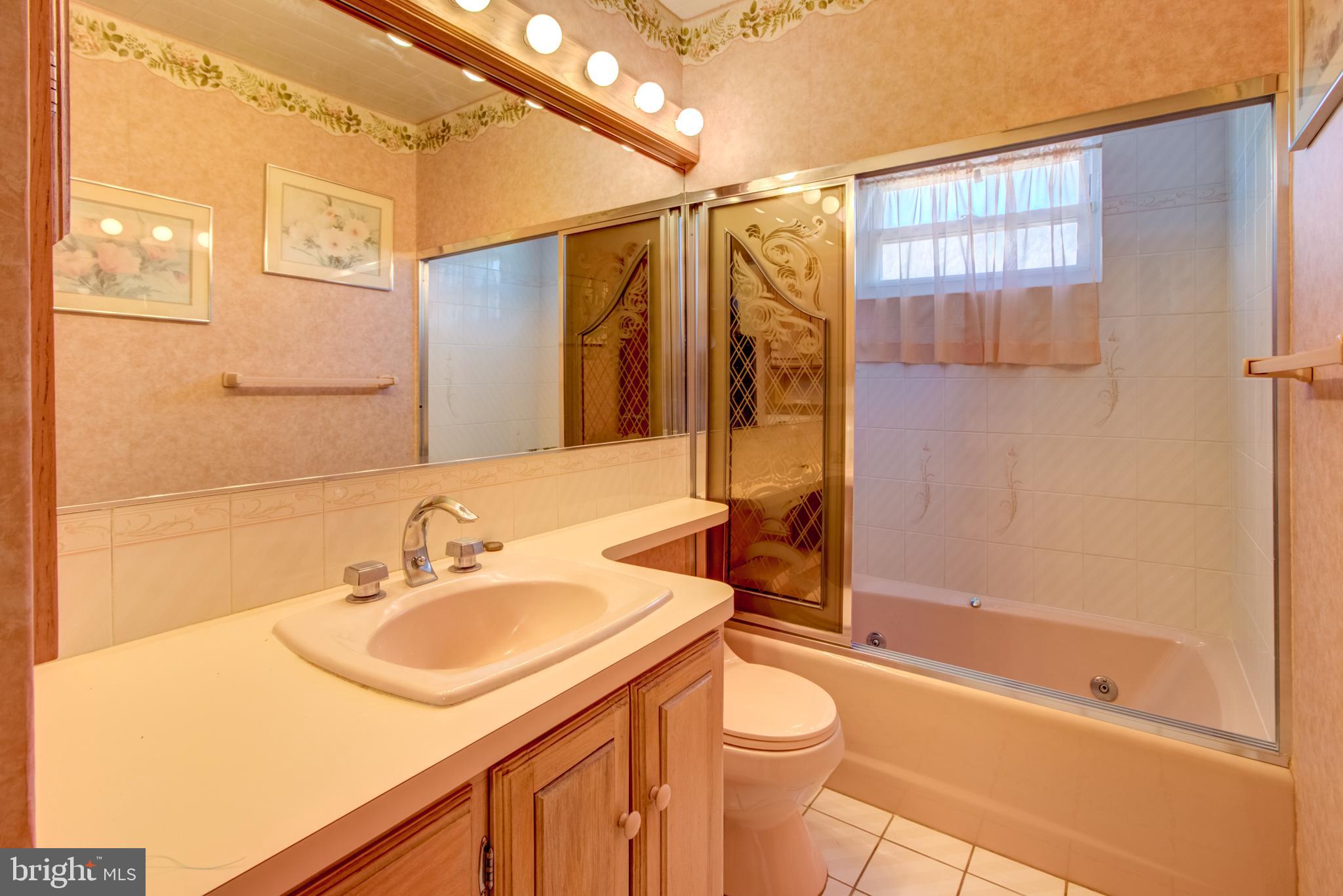 22 Thoreau Road Hamilton, NJ 08690 - Photo 26 of 35 Gallery Image 26