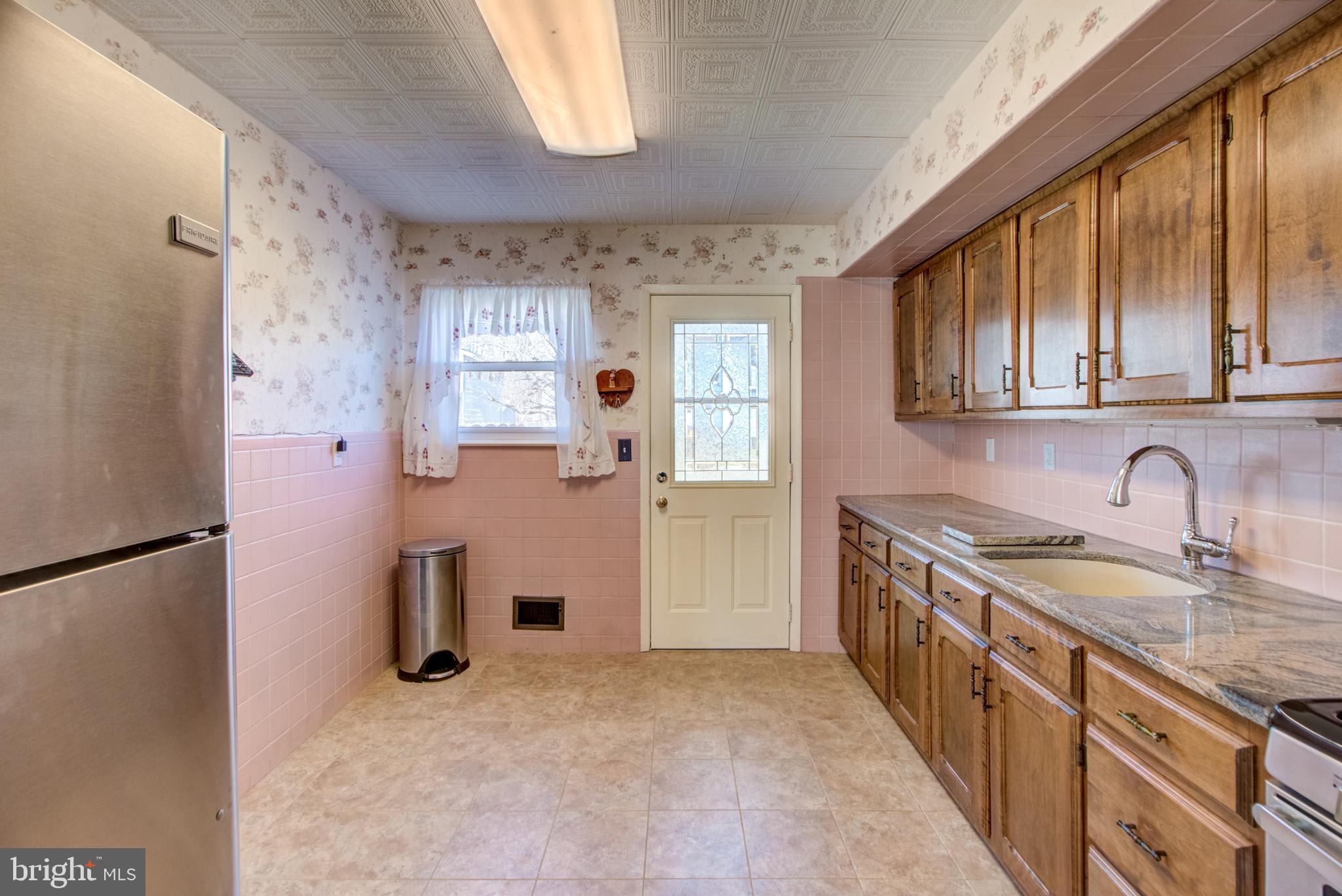 22 Thoreau Road Hamilton, NJ 08690 - Photo 7 of 35 Gallery Image 7