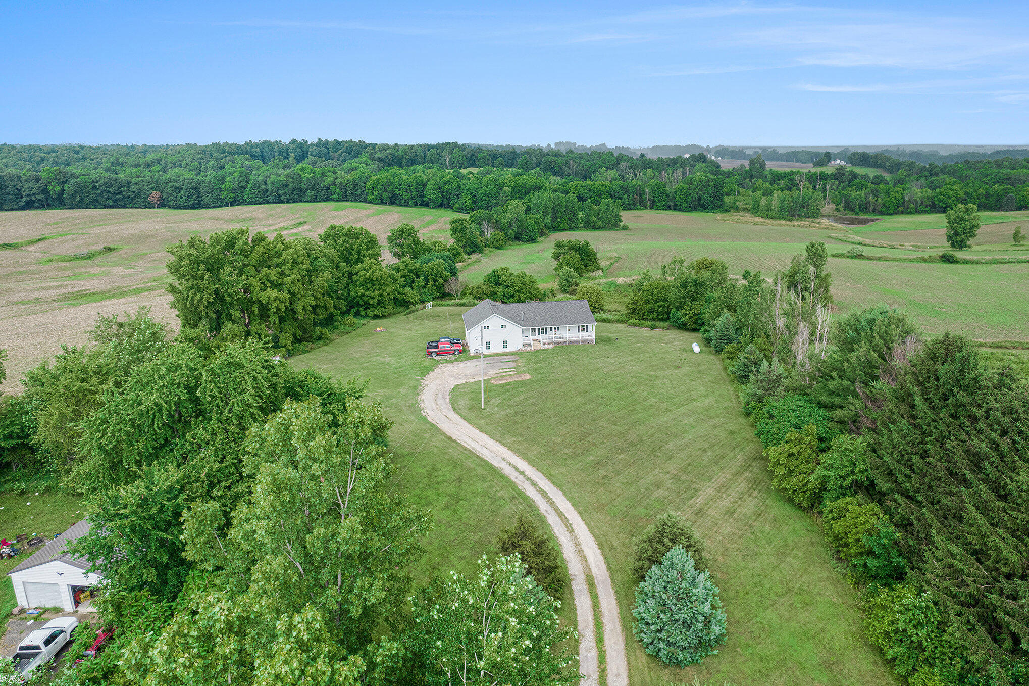 12880 North Adams Road North Adams, MI 49262 - Photo 1 of 36 028_file_593