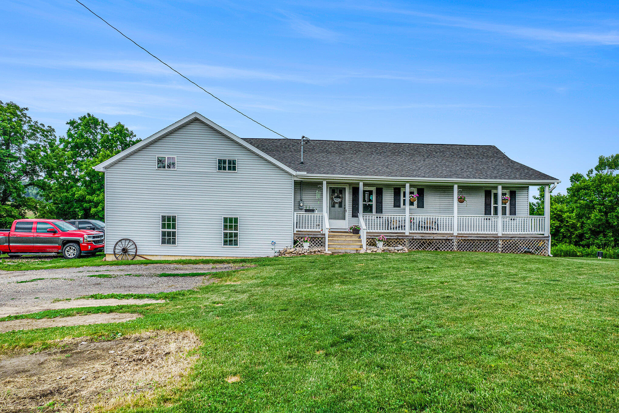 12880 North Adams Road North Adams, MI 49262 - Photo 2 of 36 001_file_427