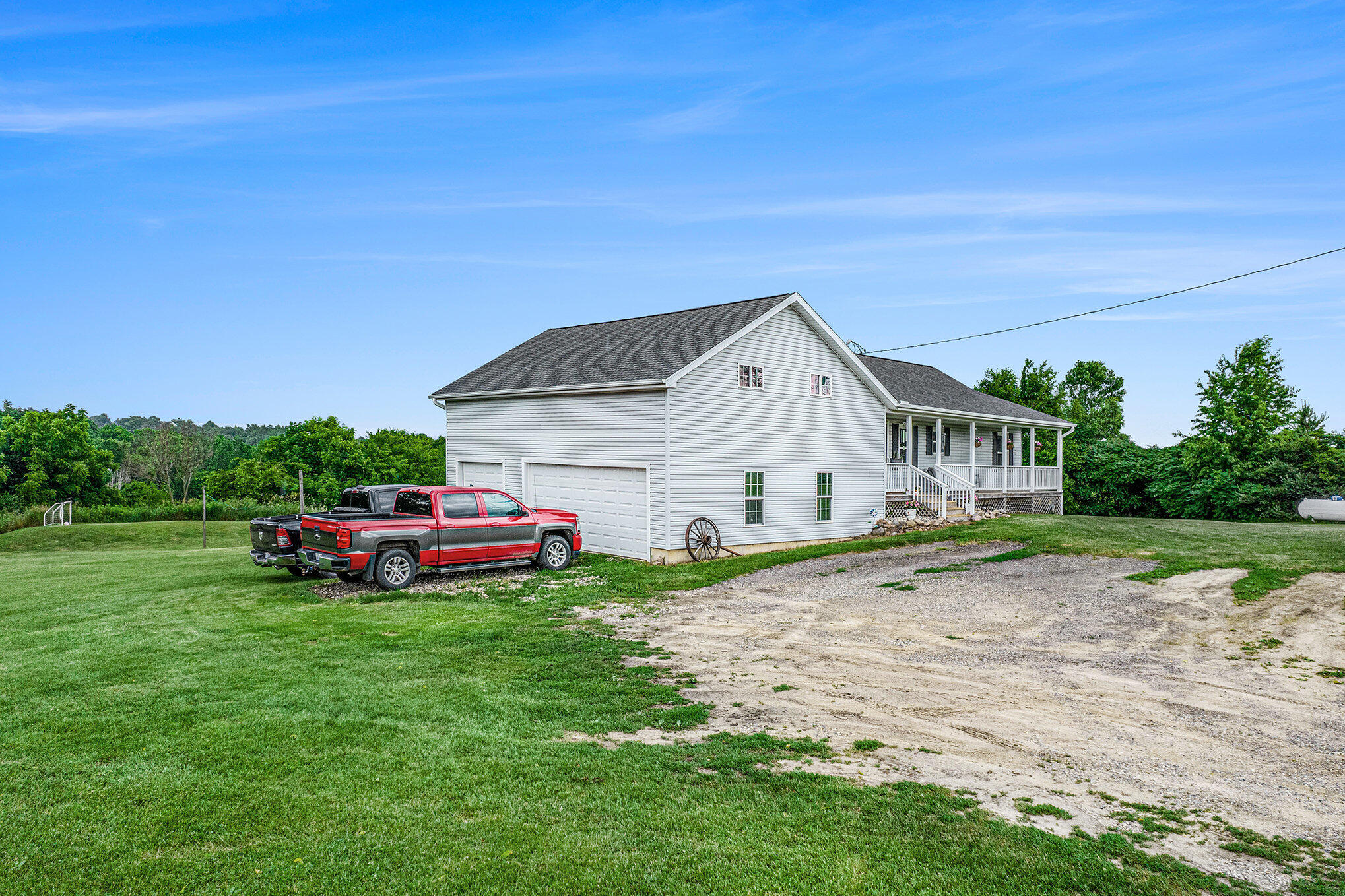 12880 North Adams Road North Adams, MI 49262 - Photo 27 of 36 026_file_330