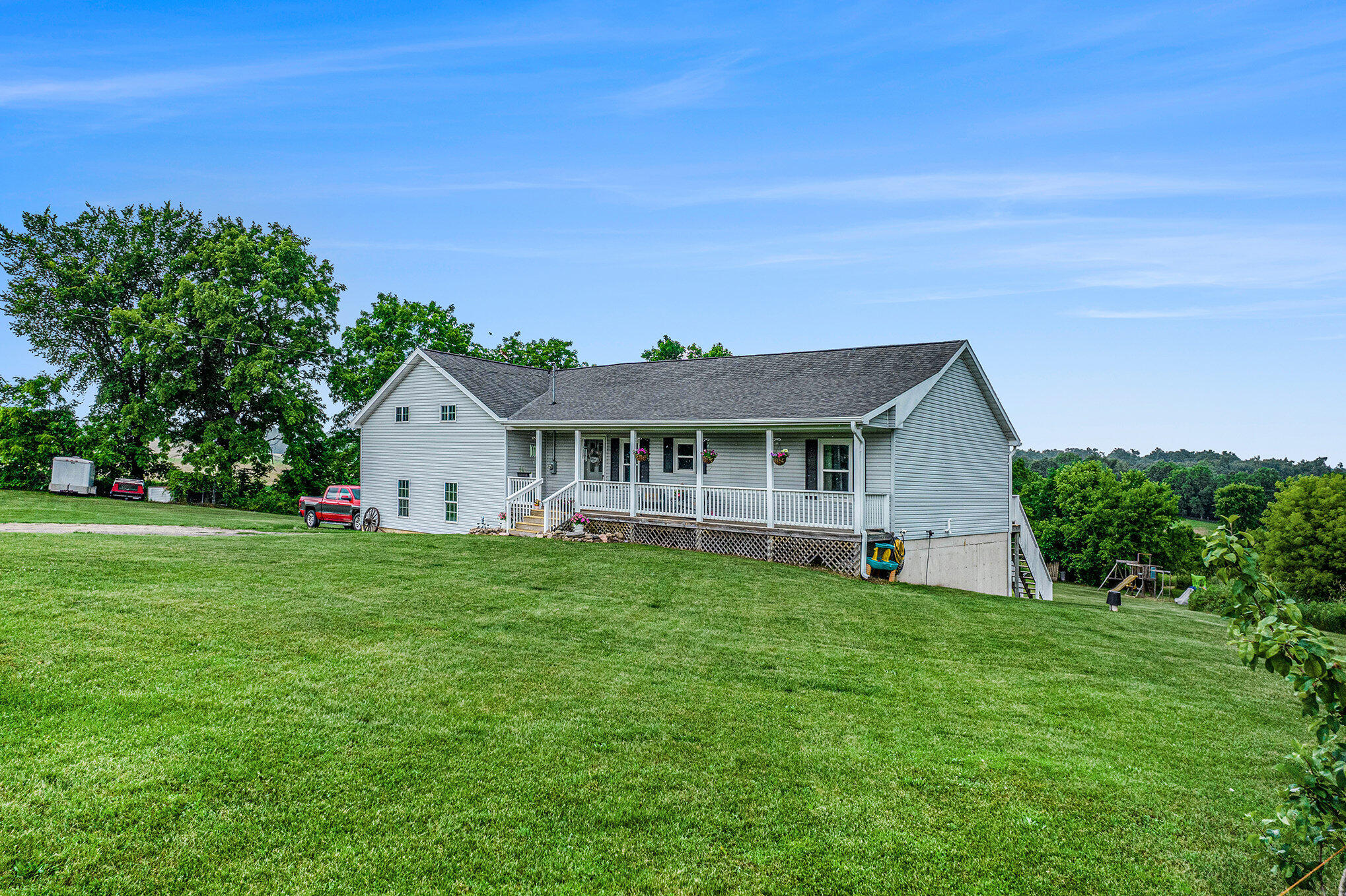 12880 North Adams Road North Adams, MI 49262 - Photo 4 of 36 003_file_798