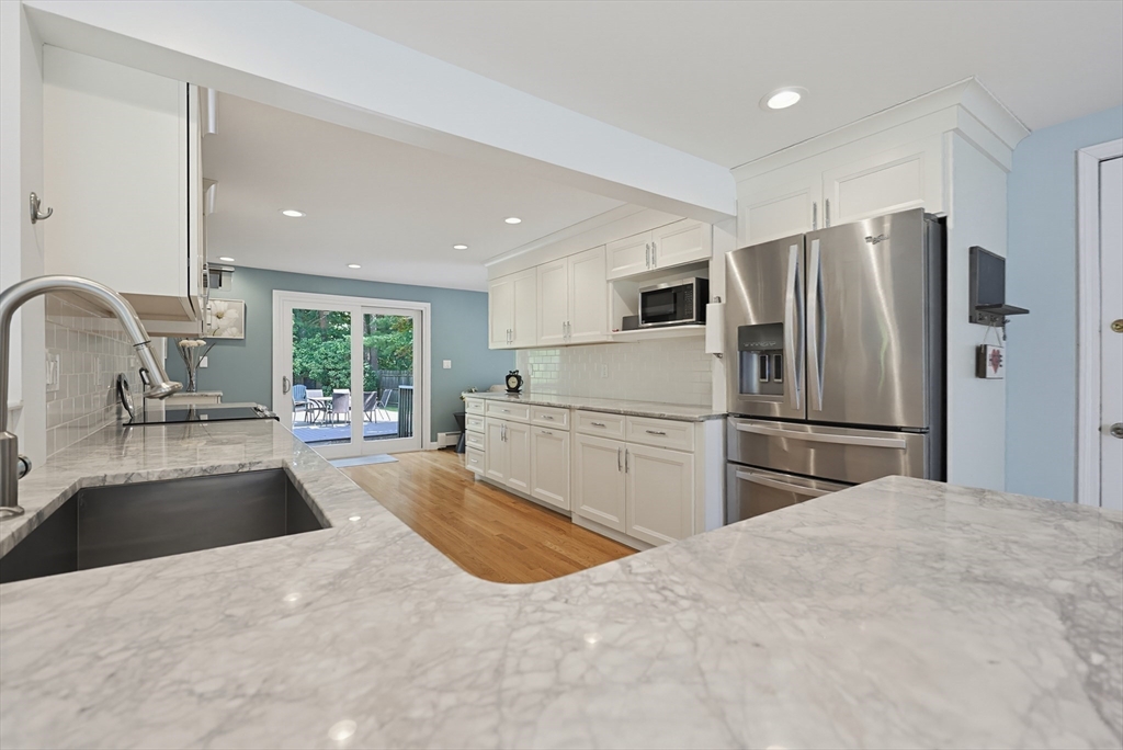 24 Old Post Road Walpole, MA 02032 - Photo 16 of 41 Gallery Image 16