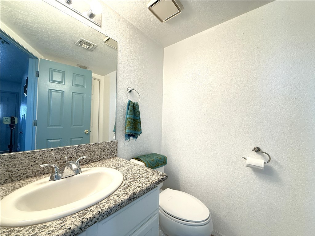 3400 Sunriver Road, Unit B4 Bullhead City, AZ 86429 - Photo 12 of 26 Bathroom