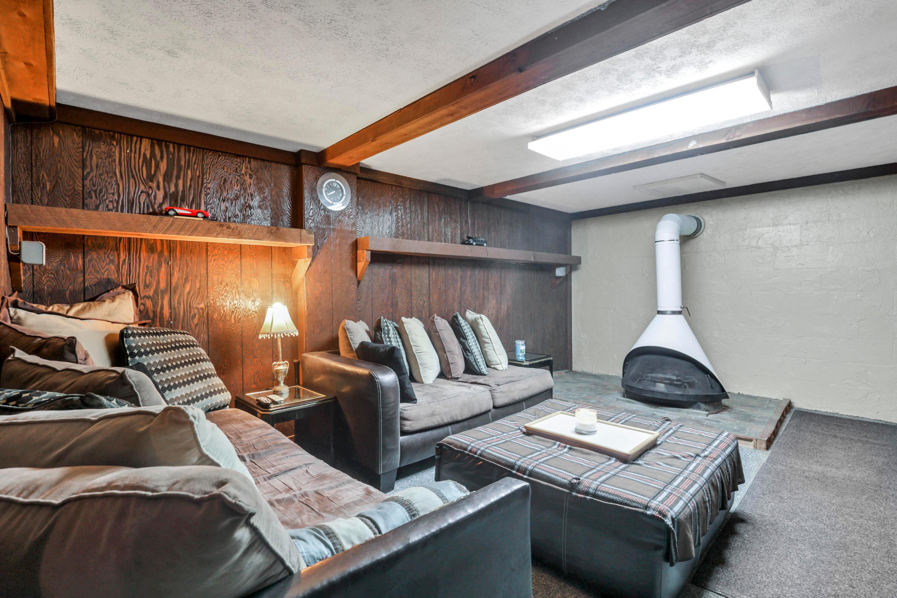 2835 Fleet Road Columbus, OH 43232 - Photo 20 of 37 Family Room in Finished Basement