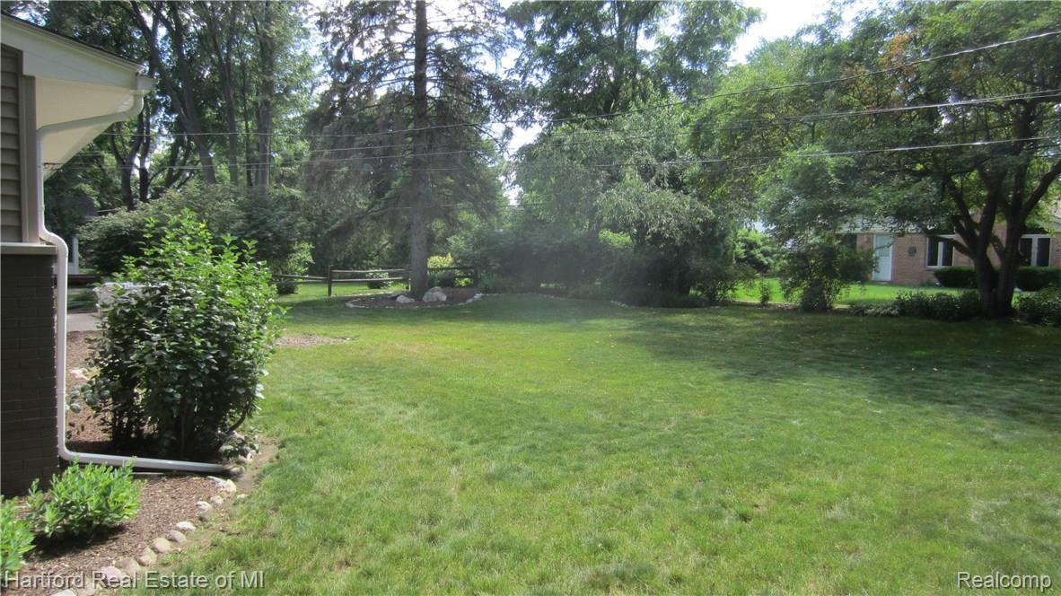 23655 Gill Road Farmington, MI 48335 - Photo 30 of 35 IMG_5334.JPG
