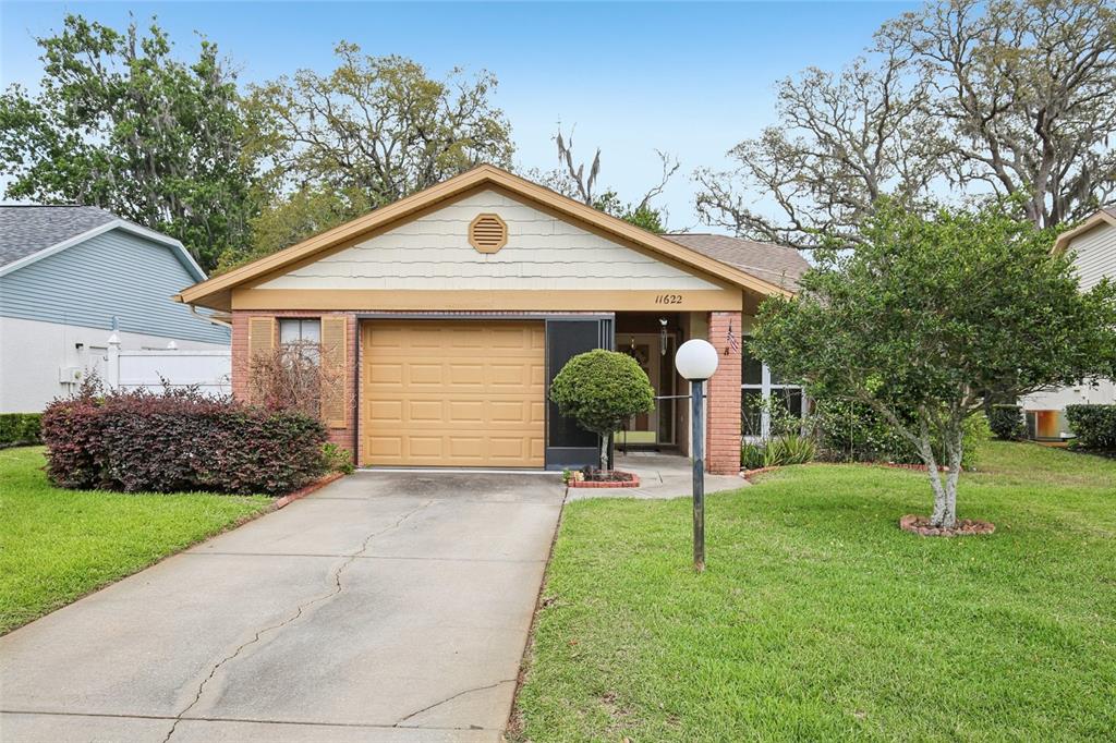11622 Cocowood Drive New Port Richey, FL 34654 - Photo 2 of 31