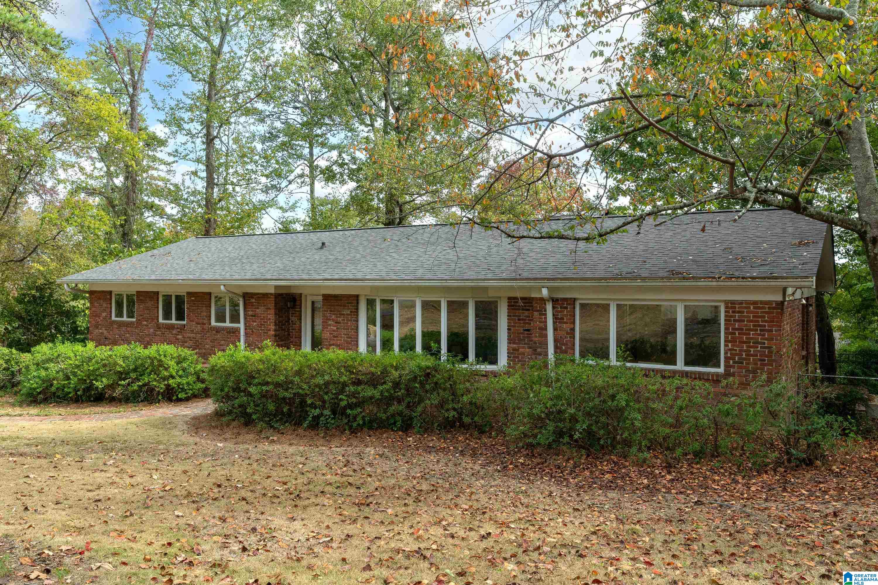 3317 North Woodridge Road Birmingham, AL 35223 - Photo 1 of 26