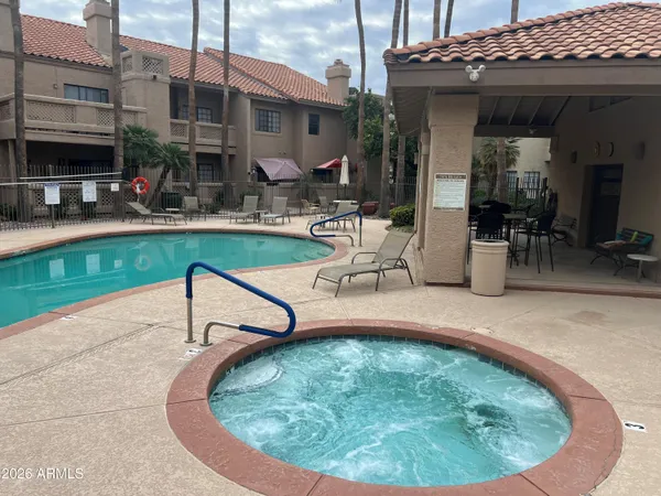 $199,900 | 930 North Mesa Drive, Unit 1006, Mesa, AZ 85201
