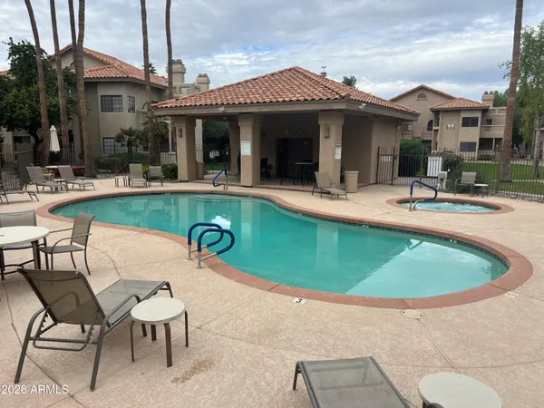 $199,900 | 930 North Mesa Drive, Unit 1006, Mesa, AZ 85201