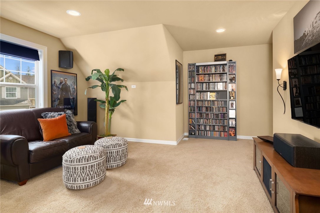 5424 Northeast 13th Place Renton, WA 98059 - Photo 15 of 25 Gallery Image 15