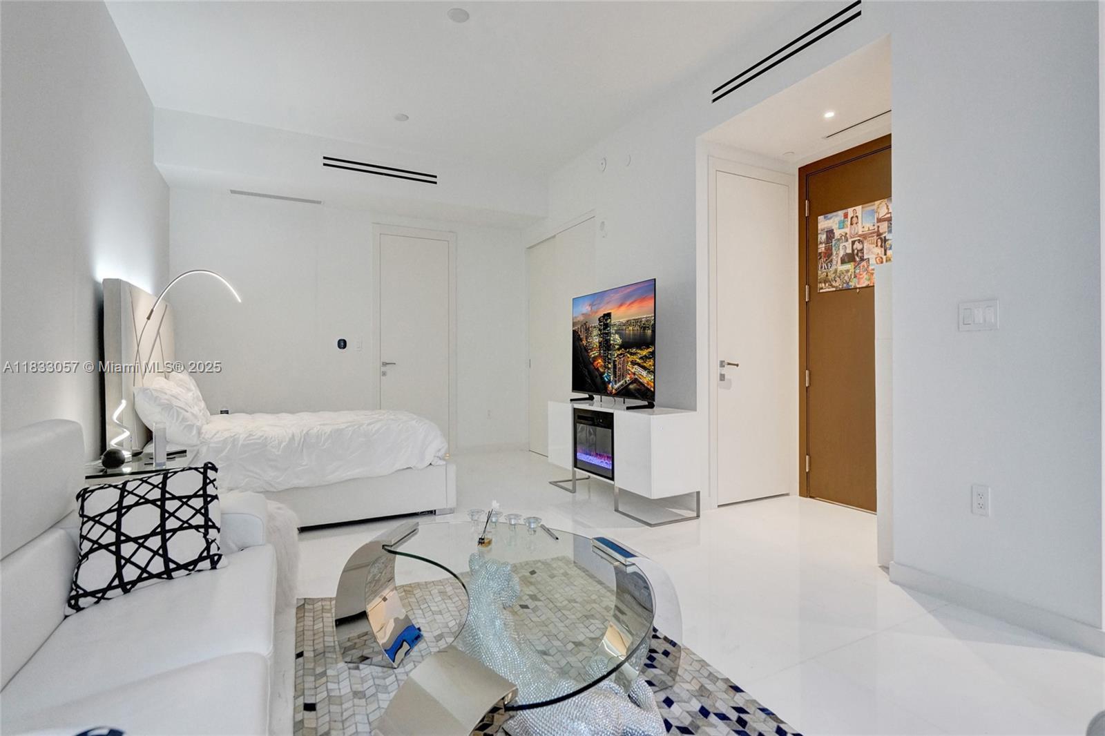 300 Biscayne Blvd Way, Unit 505C Miami, FL 33131 - Photo 4 of 46