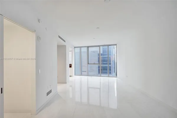 $6,450 | 300 Biscayne Blvd Way, Unit 505C, Miami, FL 33131