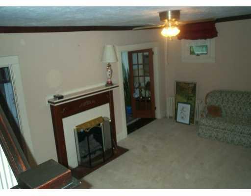 197 Brushcreek Road Irwin, PA 15642 - Photo 2 of 8 Living Room.