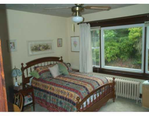 197 Brushcreek Road Irwin, PA 15642 - Photo 4 of 8 Master Bedroom.