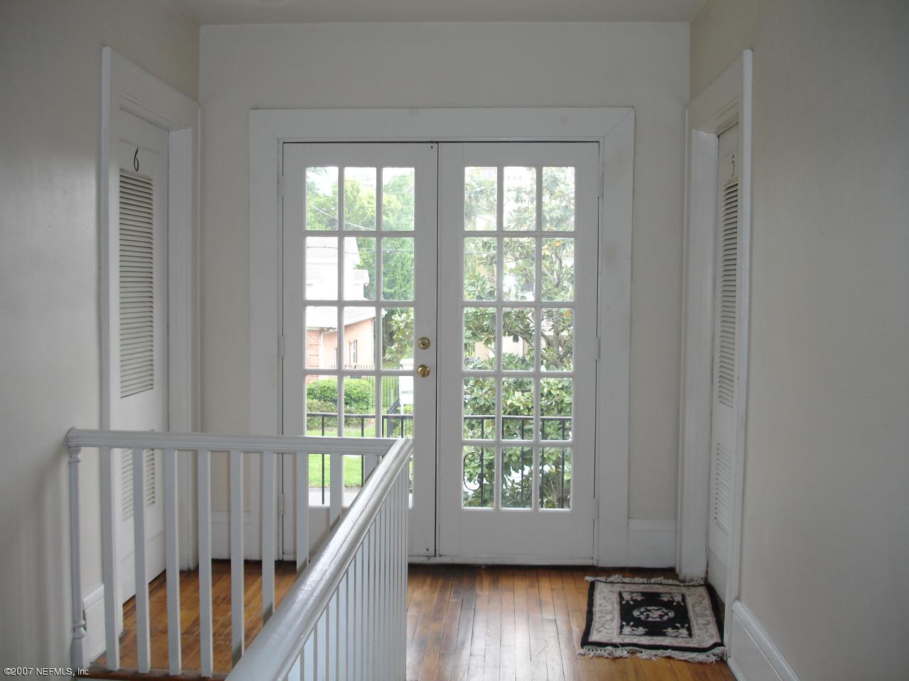 2331 Riverside Avenue Jacksonville, FL 32204 - Photo 7 of 7 Spacious Hallways
