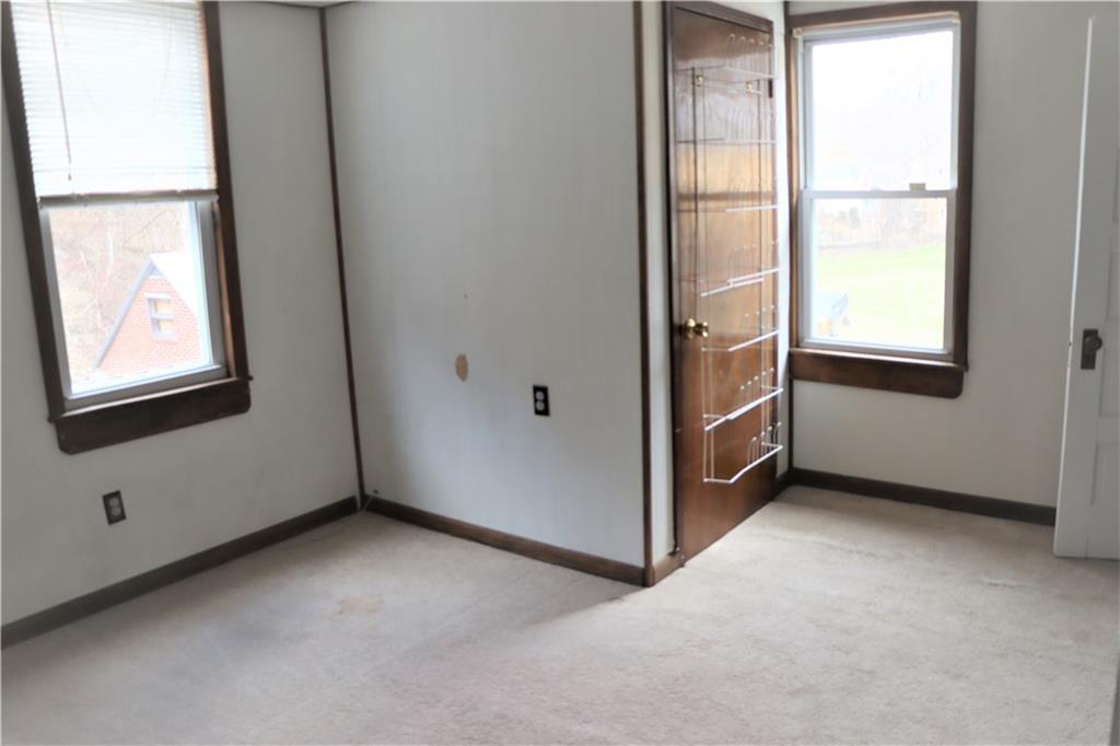 178 Whitestown Road Lyndora, PA 16045 - Photo 12 of 20