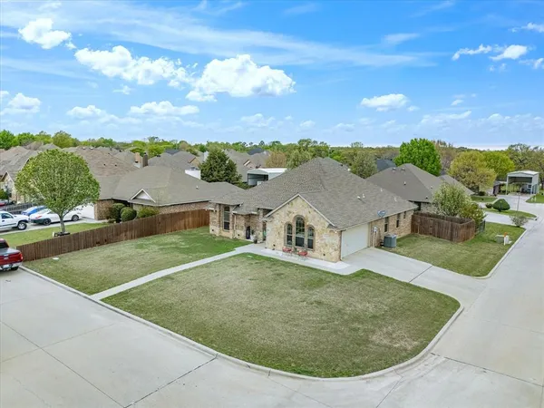 $325,000 | 2209 Wells Fargo Court, Bridgeport, TX 76426
