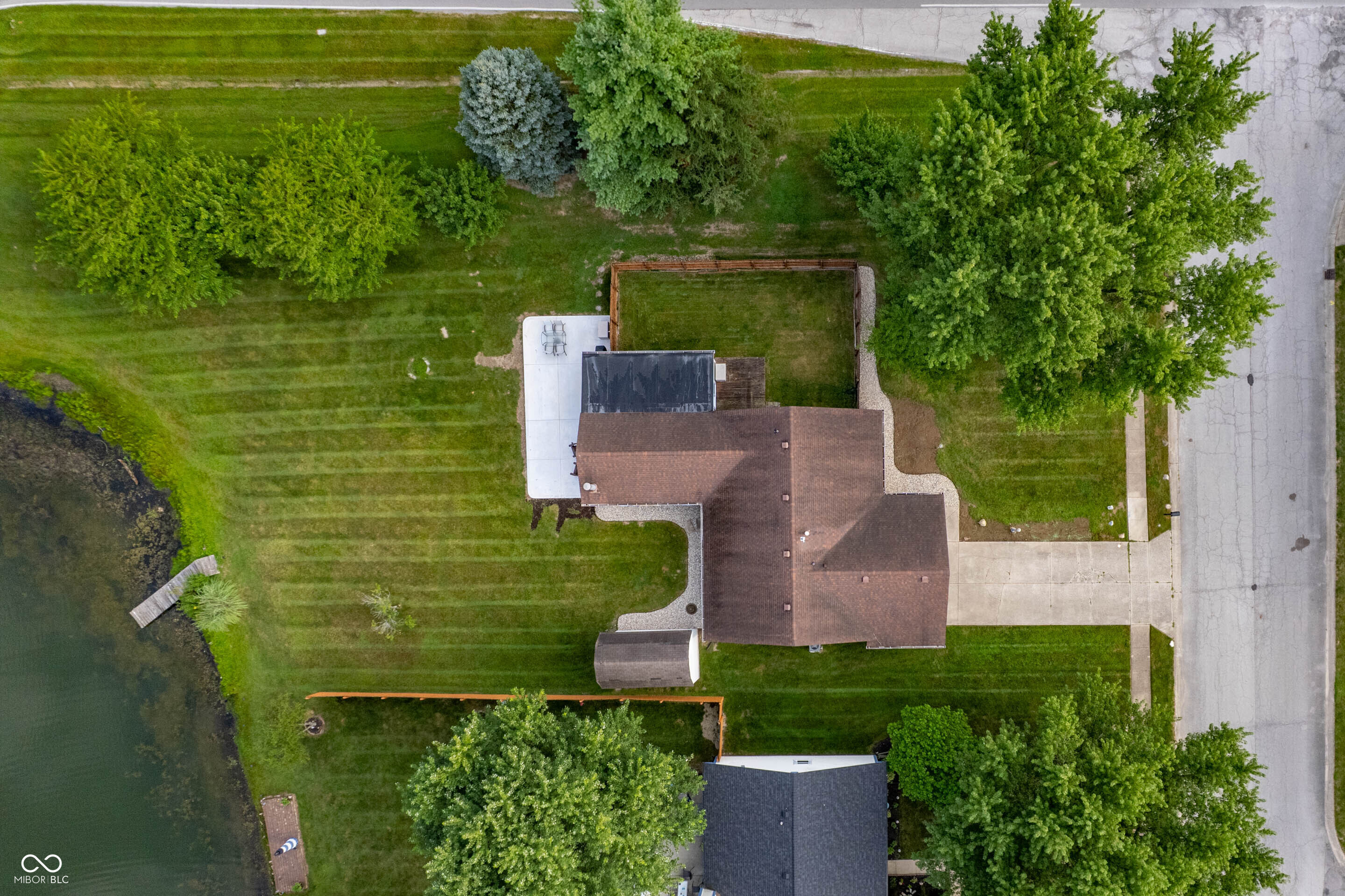 8596 Castle Farms Road Indianapolis, IN 46256 - Photo 3 of 27