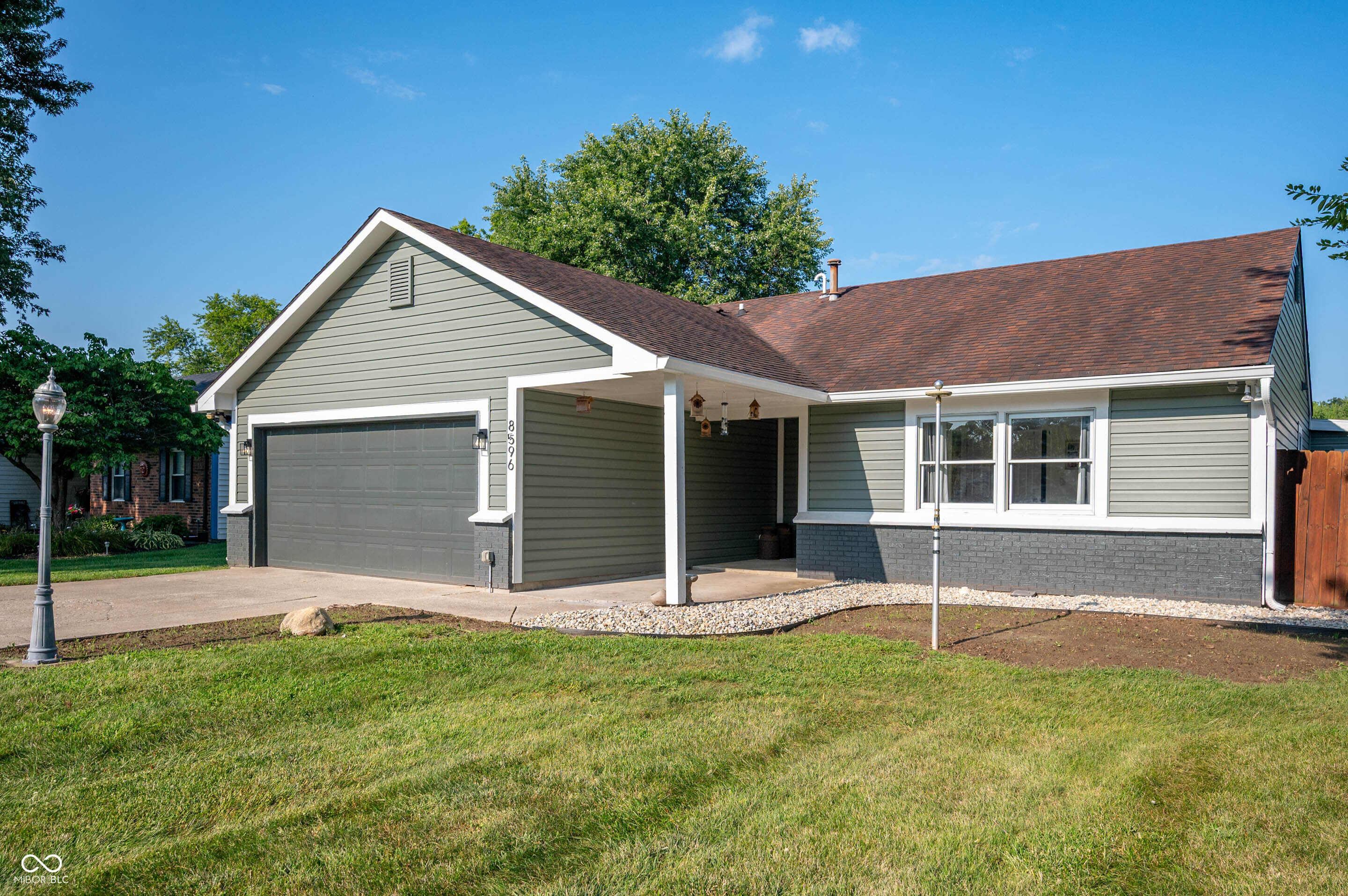 8596 Castle Farms Road Indianapolis, IN 46256 - Photo 4 of 27