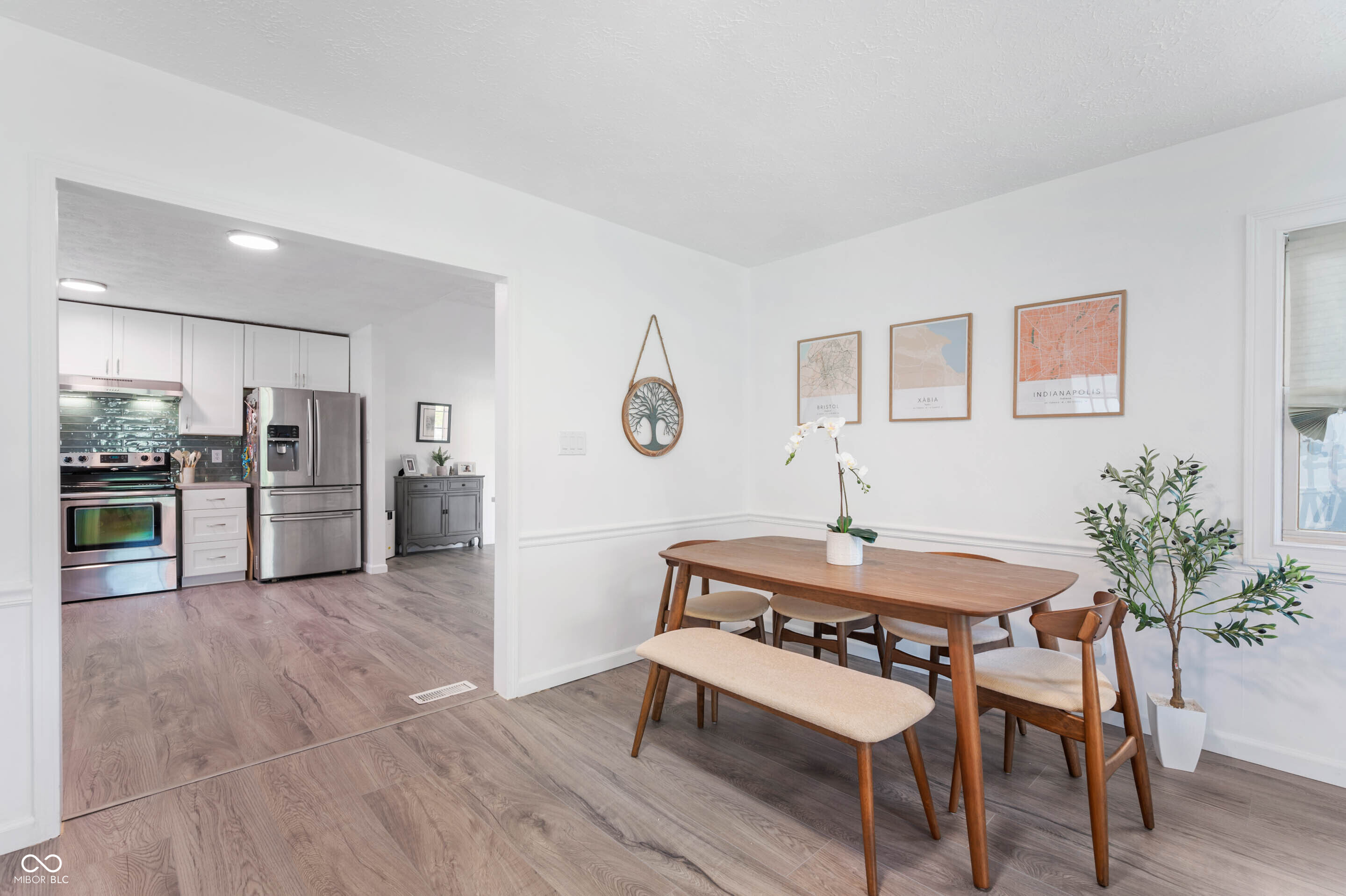 8596 Castle Farms Road Indianapolis, IN 46256 - Photo 9 of 27