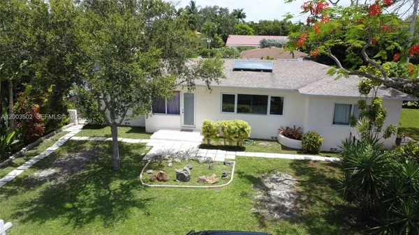 $1,075,000 | 5701 Southwest 50th Terrace, Miami, FL 33155