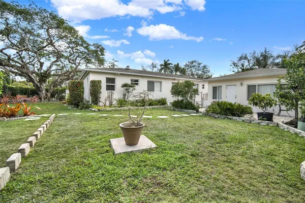 $1,075,000 | 5701 Southwest 50th Terrace, Miami, FL 33155