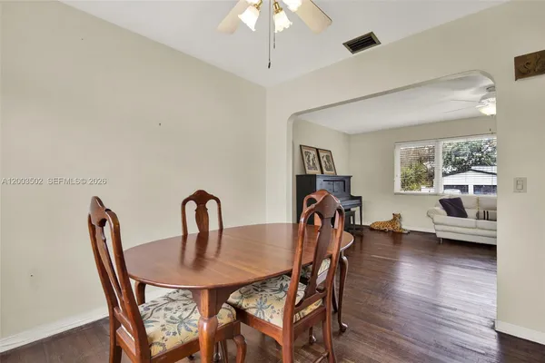 $1,075,000 | 5701 Southwest 50th Terrace, Miami, FL 33155