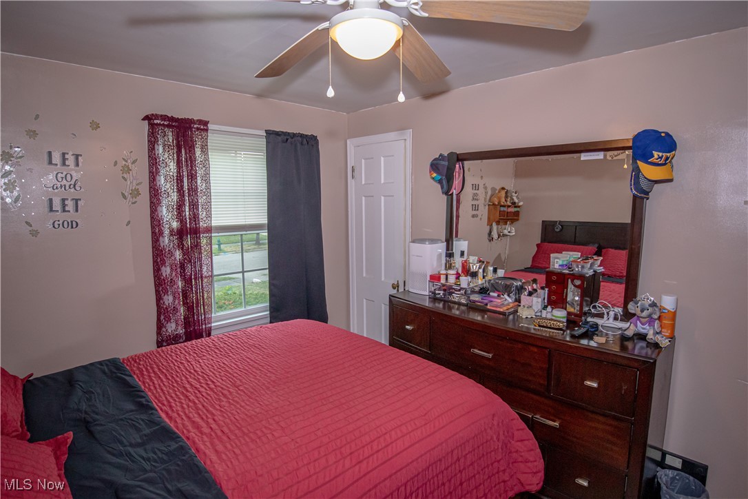 3689 Pennington Road Cleveland, OH 44120 - Photo 19 of 30 Gallery Image 19