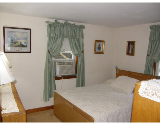 37 Hickory Road Braintree, MA 02184 - Photo 12 of 17 Gallery Image 12