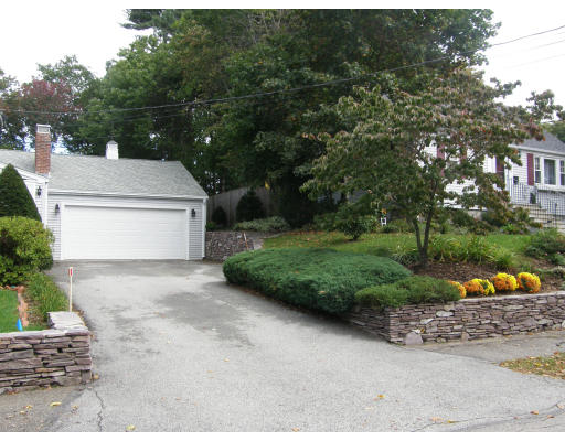 37 Hickory Road Braintree, MA 02184 - Photo 2 of 17 Gallery Image 2