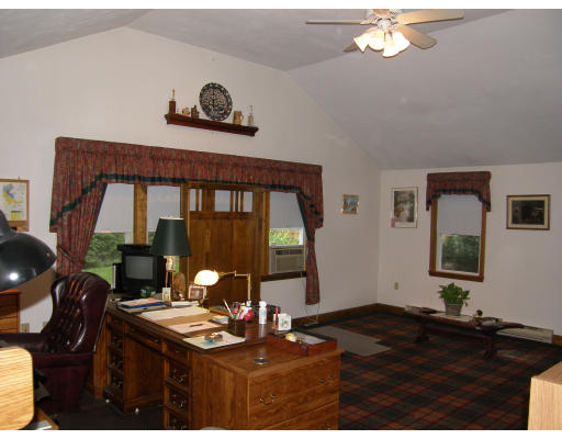 37 Hickory Road Braintree, MA 02184 - Photo 6 of 17 Gallery Image 6