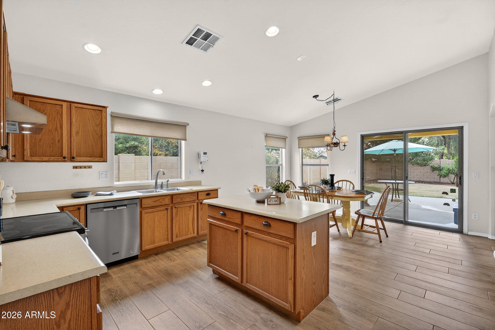 3239 East Elgin Street Gilbert, AZ 85295 - Photo 6 of 44 10-web-or-mls-29-E Elgin St