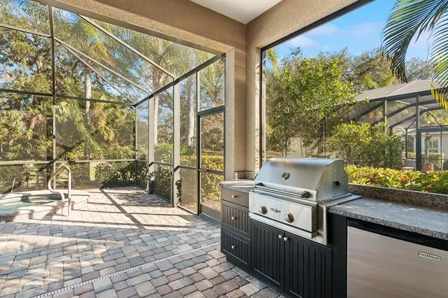 $649,900 | 12204 Thornhill Court, Lakewood Ranch, FL 34202