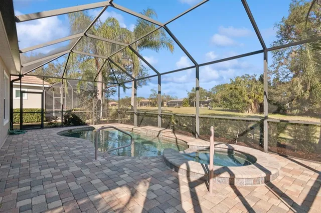 $649,900 | 12204 Thornhill Court, Lakewood Ranch, FL 34202