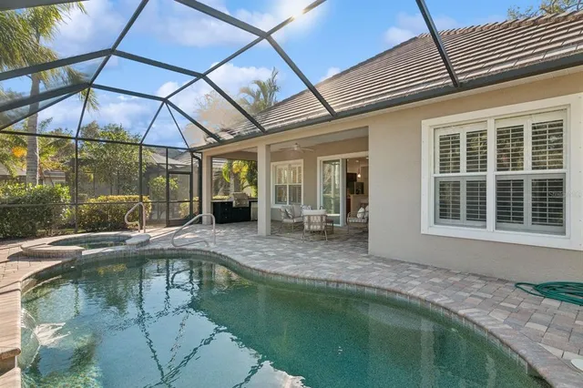 $649,900 | 12204 Thornhill Court, Lakewood Ranch, FL 34202