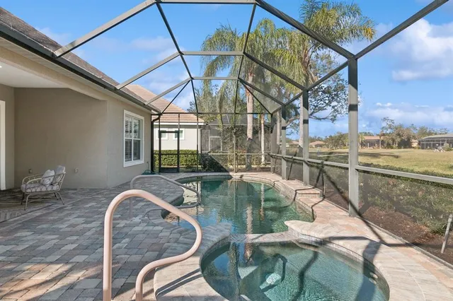 $649,900 | 12204 Thornhill Court, Lakewood Ranch, FL 34202