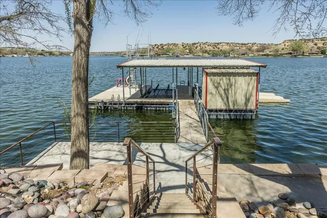 a view of outdoor space