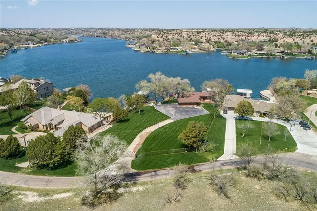 $1,799,900 | 615 South Shore Drive, Amarillo, TX 79118
