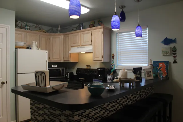 $1,900 | 88 Hutchinson Street, Unit A, Destin, FL 32541