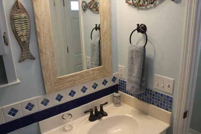 $1,900 | 88 Hutchinson Street, Unit A, Destin, FL 32541