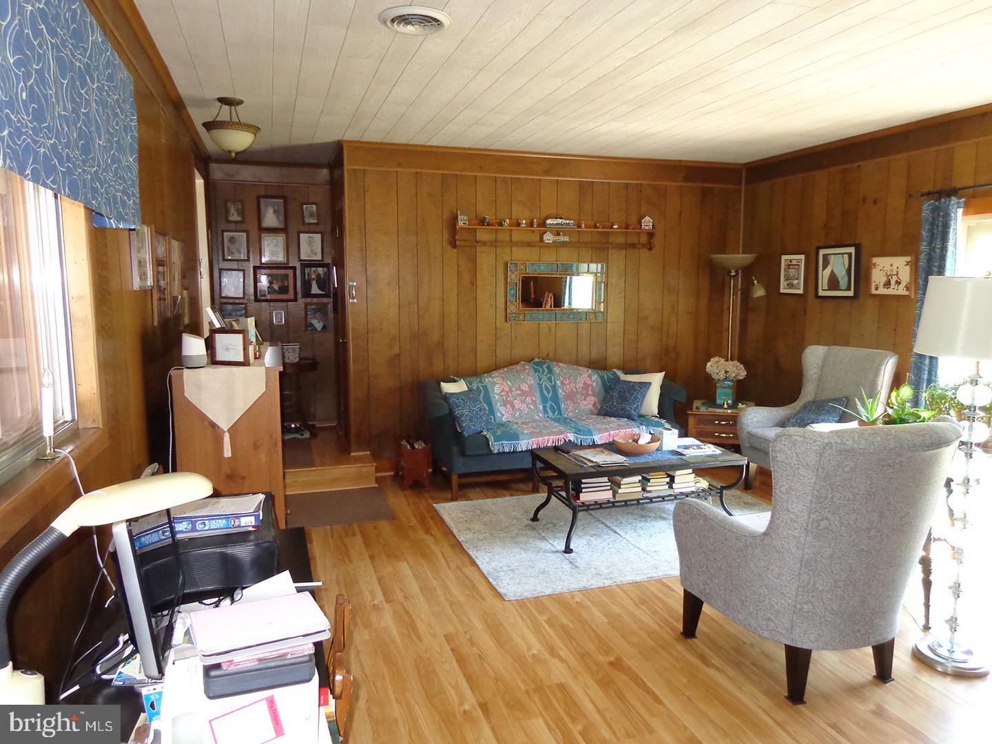 1879 Kline Road Elverson, PA 19520 - Photo 5 of 22 Gallery Image 5