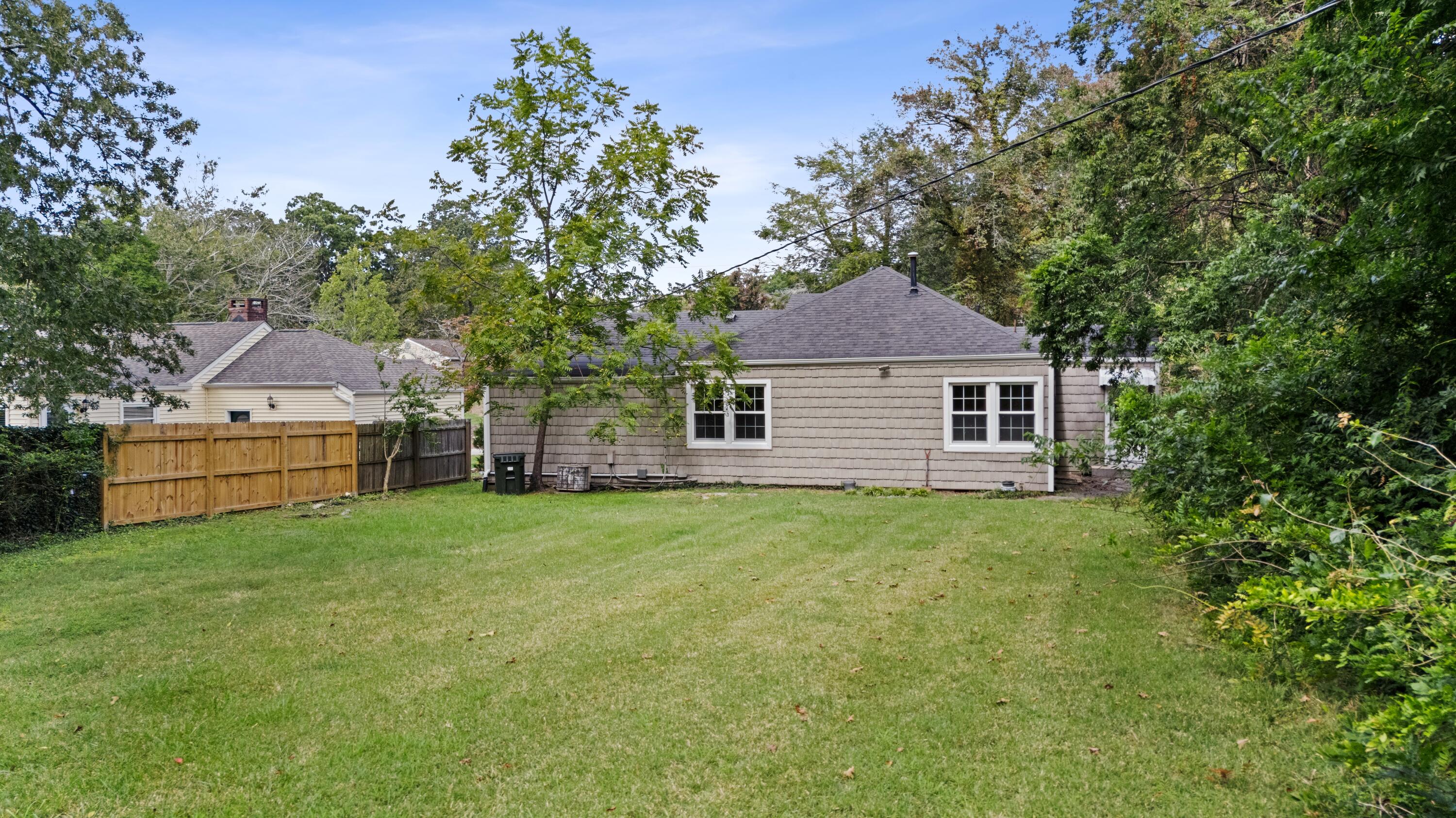 958 Signal Road Signal Mountain, TN 37377 - Photo 4 of 23 back of the house