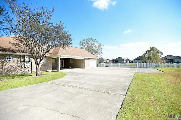 $280,000 | 1403 East Camellia Drive, Thibodaux, LA 70301