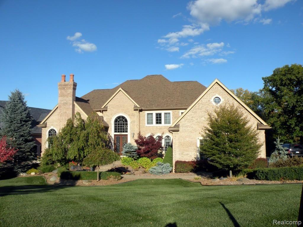 4607 Fawn Hill Court Rochester, MI 48306 - Photo 2 of 47 Front Exterior